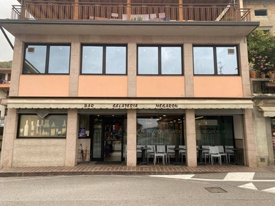 Bar in vendita a Casnigo via Paolo Bonandrini, 2
