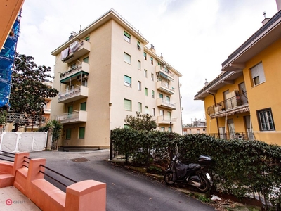 Appartamento in Vendita in carrara 95 a Genova