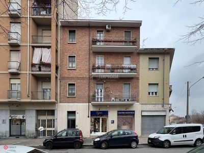 Appartamento in Vendita in Piazza Pasquale Villari 16 a Torino