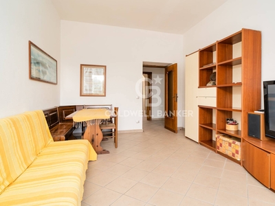 Appartamento in vendita in Tolfa, Italia