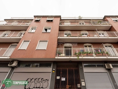 Appartamento in Vendita in Via Agordat 13 a Milano