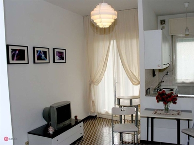 Appartamento in Vendita in Via Celeste Negarville 31 a Torino