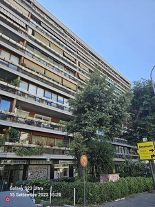 Appartamento in Vendita in Via di Donna Olimpia 134 a Roma