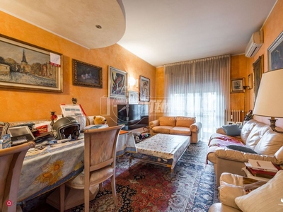 Appartamento in Vendita in Via Luigi Alamanni 18 a Milano
