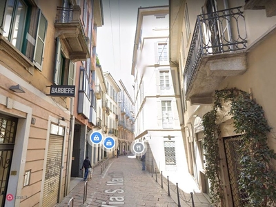 Appartamento in Vendita in Via San Maurilio 1 a Milano