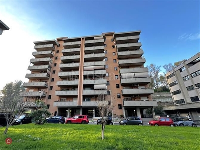 Appartamento in Vendita in Via Silvio Sbricoli a Roma