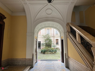 Appartamento in Vendita in Via telesio a Milano