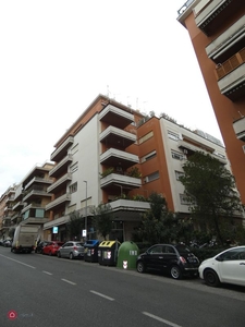 Appartamento in Vendita in Via Ugo de Carolis 74 a Roma