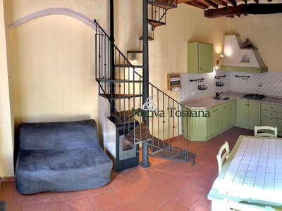 Bilocale in LOCALITA' QUARATA, Arezzo, 1 bagno, 44 m², multilivello