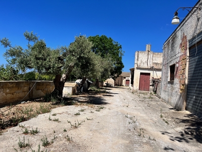 Casa indipendente in Via Pietretagliate - Misiliscemi