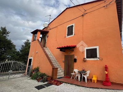 CASA SEMINDIPENDENTE A CASTELFRANCO DI SOTTO