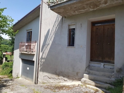 Casa semindipendente in Località Viturano, Santa Paolina, 4 locali