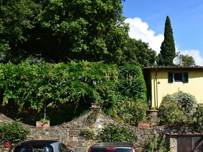 Villa in Vendita in Via di Careggi a Firenze
