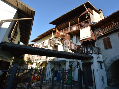 Villa in vendita, Val di Chy pecco