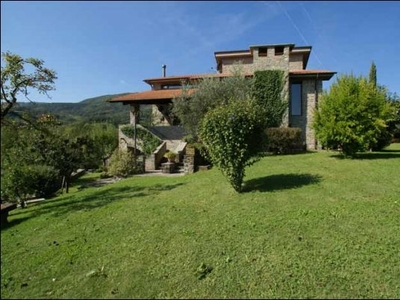 villa indipendente in vendita a Mulazzo
