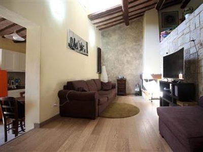 Appartamento in buono stato di 106 mq. a Costalpino