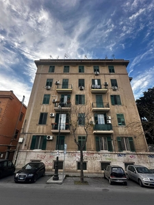 Appartamento in vendita a Palermo Kalsa-magione
