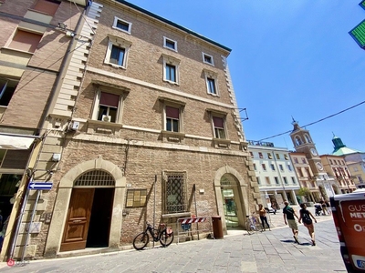 Appartamento in Vendita in Piazza Tre Martiri 31 a Rimini