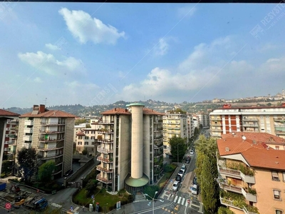 Appartamento in Vendita in Via Giuseppe Mazzini a Bergamo