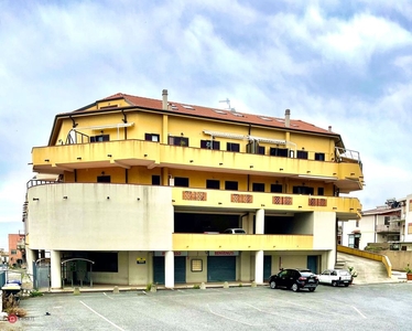 Appartamento in Vendita in Salita Santa Lucia 9 /A a Messina