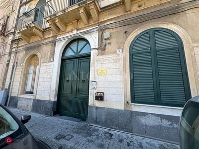 Appartamento in Vendita in Via Ala a Catania