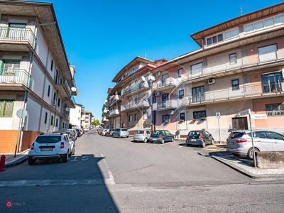 Appartamento in Vendita in Via Antonino Corsaro 2 a Camporotondo Etneo