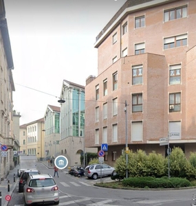 Appartamento in Vendita in Via Daniele Piccinini a Bergamo