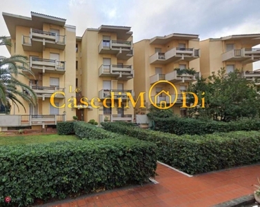 Appartamento in Vendita in Via Giuseppe Gozzer 57128 a Livorno