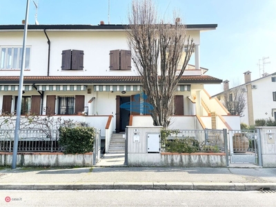 Appartamento in Vendita in Via Michele Vinceri 9 a Ravenna