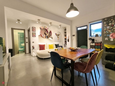 Appartamento in Vendita in Via Palestro a Carrara