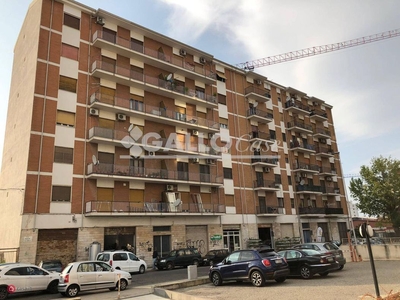 Appartamento in Vendita in Via Reggio Calabria a Cosenza