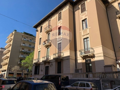 Appartamento in Vendita in Via Umberto I 305 a Catania