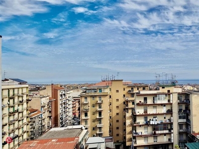 Appartamento in Vendita in Viale Mario Rapisardi 443 a Catania