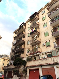 Appartamento in Vendita in Viale Regina Elena 87 a Messina