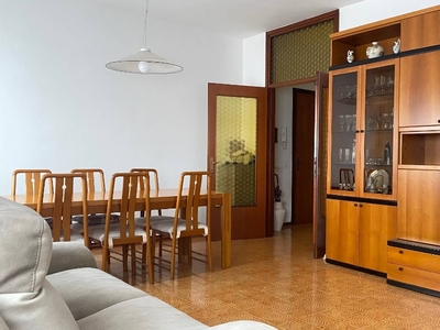 Appartamento in Via Francesco Baracca, Pordenone, 5 locali, 1 bagno