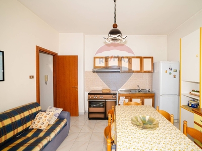 Appartamento in Via Riccardo Quartararo, Catania, 5 locali, 1 bagno