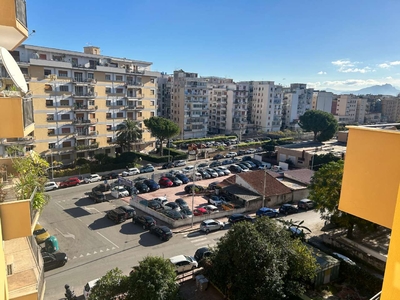 Appartamento, via Umberto Giordano, quartiere Giotto/Palagonia, Palermo