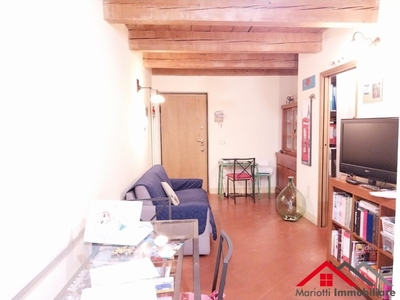 Bilocale a Calci, 1 bagno, posto auto, 50 m² in vendita