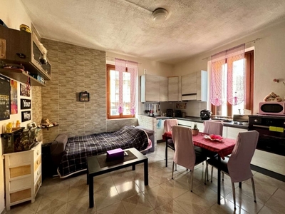 Bilocale in Via Papa Giovanni XXIII 32, Lovere, 1 bagno, 71 m²