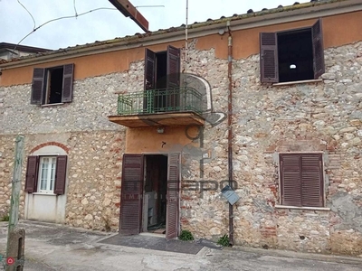 Casa Bi/Trifamiliare in Vendita in Via Anacarsi Nardi 62 a Carrara