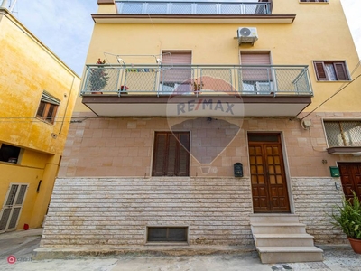 Casa Bi/Trifamiliare in Vendita in Via Carbonai 30 a Bari