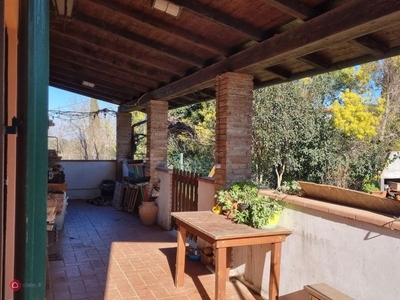 Casa Bi/Trifamiliare in Vendita in Via Poggio alla Farnia a Fauglia