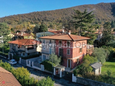 Casa Bi/Trifamiliare in Vendita in Via Val di Non a Brescia