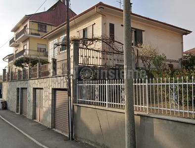 Casa indipendente 100% Diritto di nuda proprietà Via Mazzini 114 RIVOLI di 161,87 Mq. oltre Autorimesse