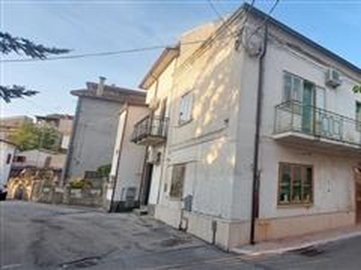 Casa indipendente in vendita a Casacanditella Centro
