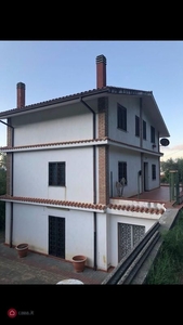 Casa indipendente in Vendita in Contrada Pantano di Diodato a Cosenza