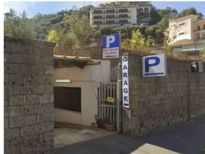 garage in vendita a Sant'Agnello