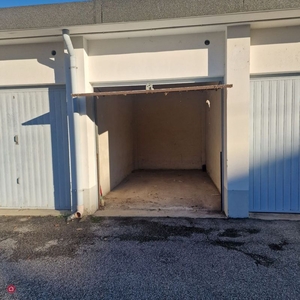 Garage/Posto auto in Vendita in Via bassano del grappa 7 a Vinovo