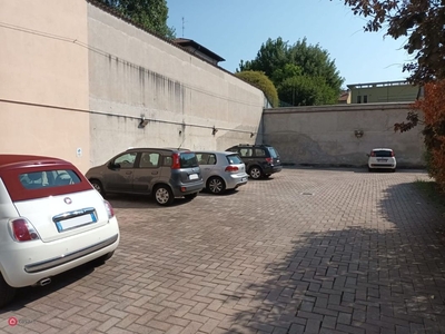 Garage/Posto auto in Vendita in Via umberto I 3 /5 a Monza