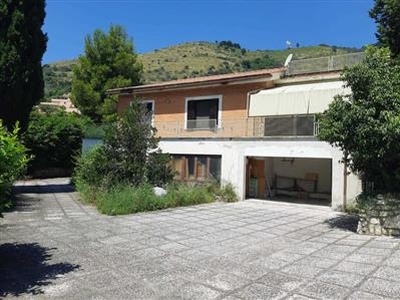 Indipendente - Villa a Bivio San Polo, Tivoli